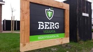 Berg-Veranda-Projectbord-1